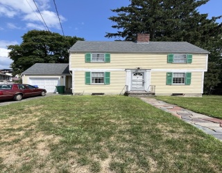 46 Cherry St, Newton, Massachusetts, 3 Bedrooms Bedrooms, 7 Rooms Rooms,1.5 BathroomsBathrooms,Residential,For Sale,Cherry St,73556409
