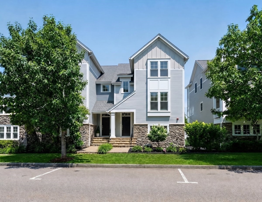 34 Parkview St, Weymouth, Massachusetts, 3 Bedrooms Bedrooms, 7 Rooms Rooms,2.5 BathroomsBathrooms,Residential,For Sale,Parkview St,73556155