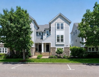 34 Parkview St, Weymouth, Massachusetts, 3 Bedrooms Bedrooms, 7 Rooms Rooms,2.5 BathroomsBathrooms,Residential,For Sale,Parkview St,73556155