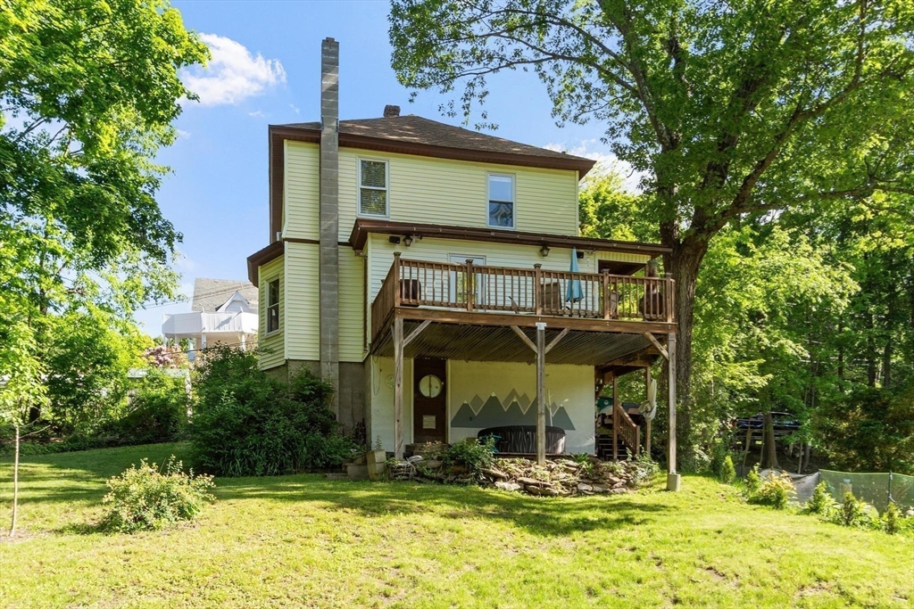 113 Simonds St, Fitchburg, Massachusetts, 3 Bedrooms Bedrooms, 6 Rooms Rooms,2 BathroomsBathrooms,Residential,For Sale,Simonds St,73531119