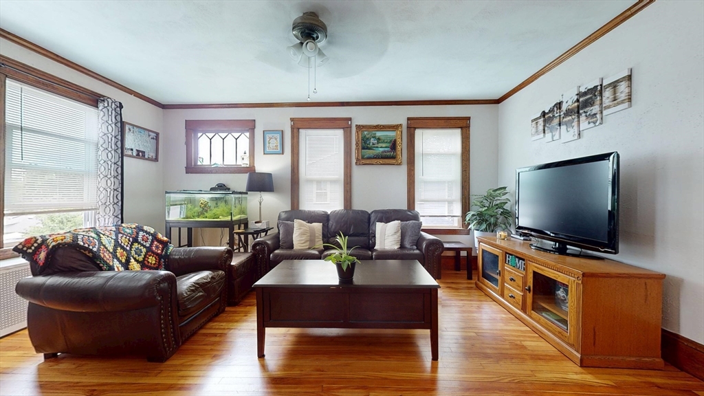 30 Northridge, Worcester, Massachusetts, 6 Bedrooms Bedrooms, 10 Rooms Rooms,2 BathroomsBathrooms,Residential Income,For Sale,Northridge,73556424