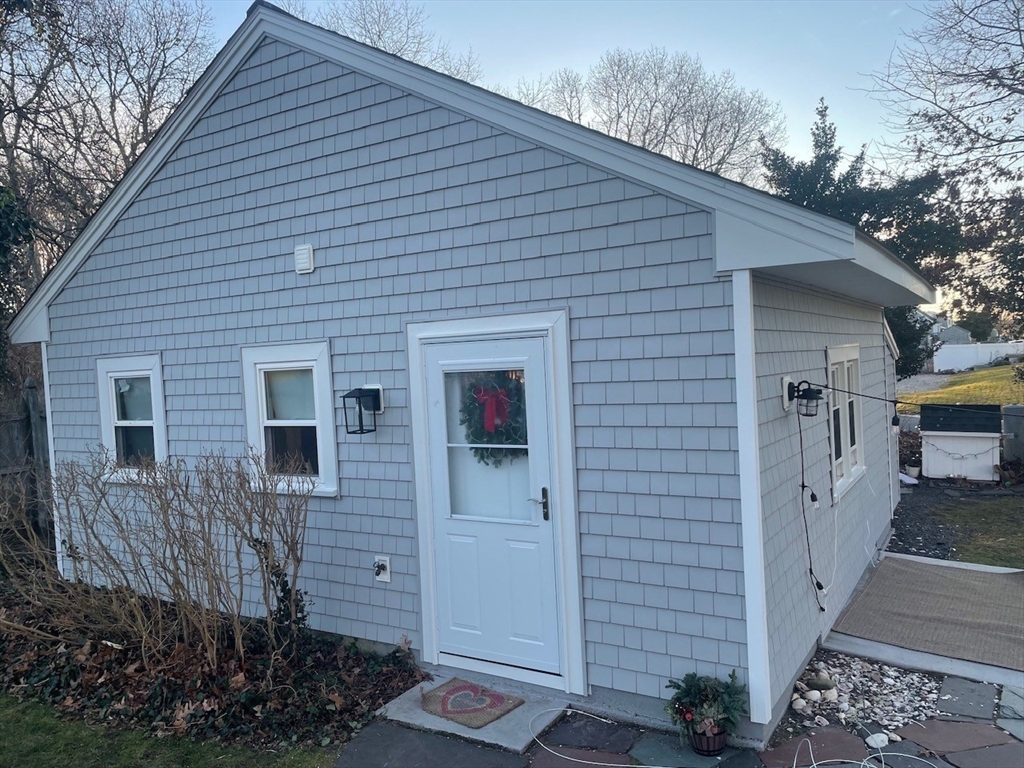 169 Seaview Ave, Yarmouth, Massachusetts, 1 Bedroom Bedrooms, 1 Room Rooms,1 BathroomBathrooms,Residential Lease,For Rent,Seaview Ave,73556187