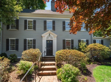 25 Chestnut Hill Rd, Newton, Massachusetts, 4 Bedrooms Bedrooms, 8 Rooms Rooms,3.5 BathroomsBathrooms,Residential,For Sale,Chestnut Hill Rd,73533608