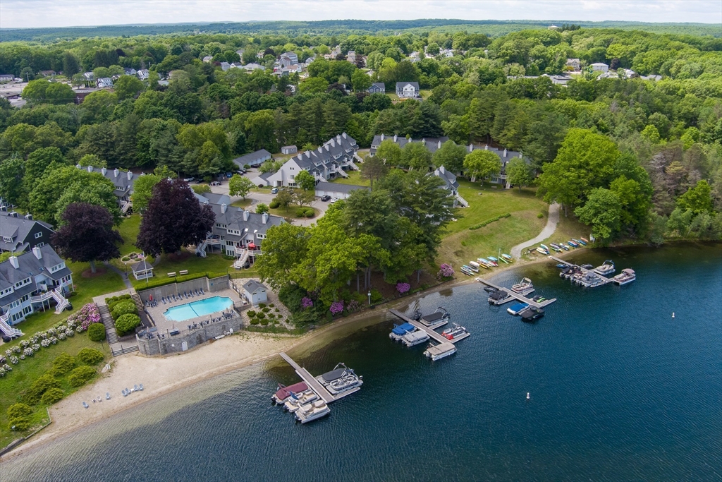 701 Beacon Park, Webster, Massachusetts, 2 Bedrooms Bedrooms, 5 Rooms Rooms,2 BathroomsBathrooms,Residential,For Sale,Beacon Park,73527419