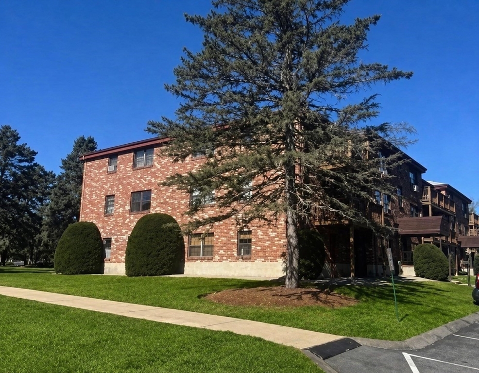 14C Mayberry, Westborough, Massachusetts, 1 Bedroom Bedrooms, 3 Rooms Rooms,1 BathroomBathrooms,Residential,For Sale,Mayberry,73516633