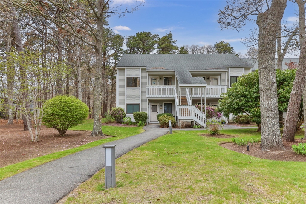 109 Eaton Ln, Brewster, Massachusetts, 2 Bedrooms Bedrooms, 4 Rooms Rooms,2 BathroomsBathrooms,Residential,For Sale,Eaton Ln,73515297
