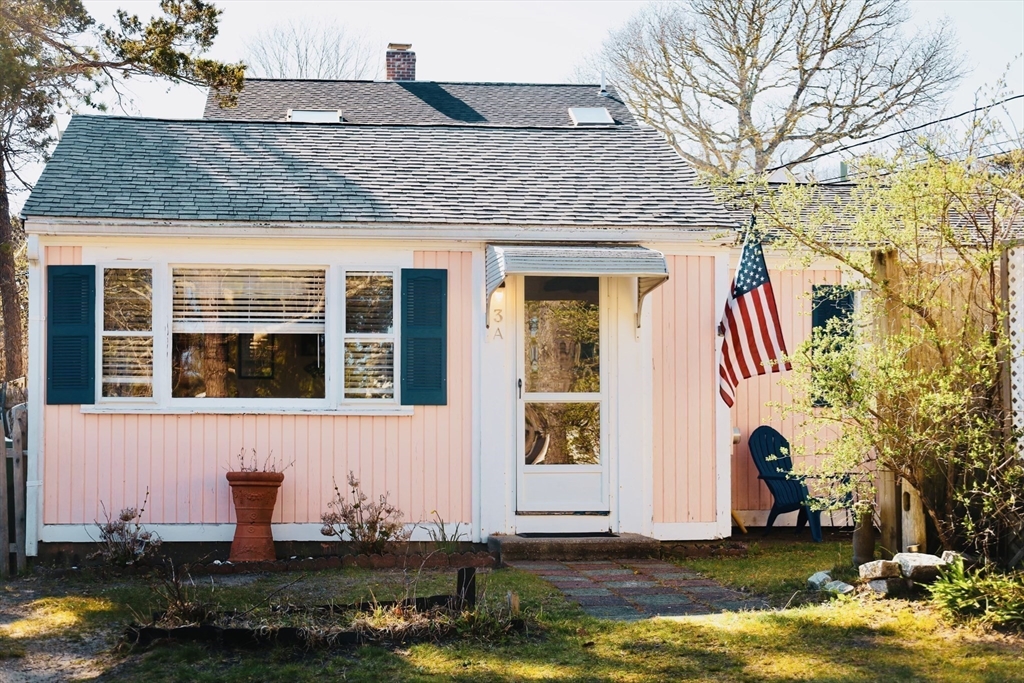 253 Shad Hole Rd, Dennis, Massachusetts, 2 Bedrooms Bedrooms, 4 Rooms Rooms,1 BathroomBathrooms,Residential,For Sale,Shad Hole Rd,73526472