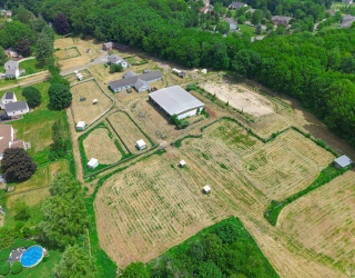 94 Old Westboro Rd, Grafton, Massachusetts, 5 Bedrooms Bedrooms, 9 Rooms Rooms,3 BathroomsBathrooms,Residential,For Sale,Old Westboro Rd,73536691