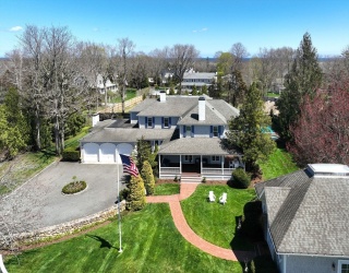 30 Crooked Lane, Duxbury, Massachusetts, 5 Bedrooms Bedrooms, 11 Rooms Rooms,6 BathroomsBathrooms,Residential,For Sale,Crooked Lane,73509955