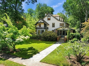 9 Wilson St, Winchester, Massachusetts, 4 Bedrooms Bedrooms, 10 Rooms Rooms,3.5 BathroomsBathrooms,Residential,For Sale,Wilson St,73537143