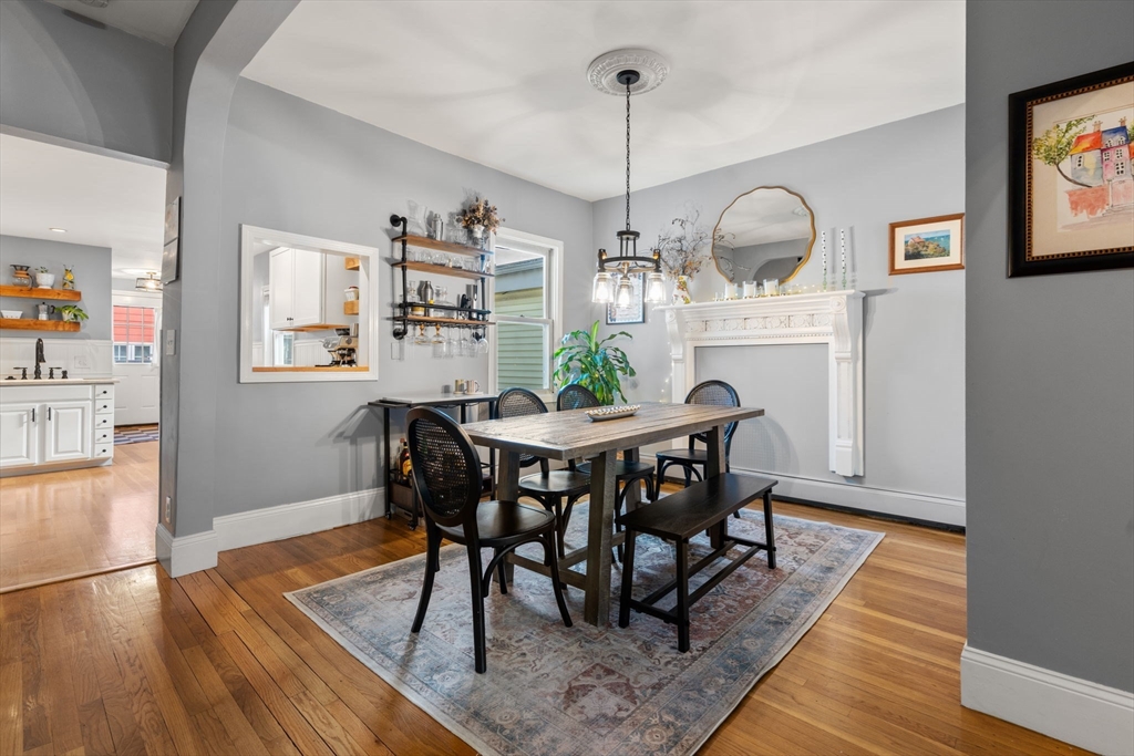 894 East 2nd St, Boston, Massachusetts, 2 Bedrooms Bedrooms, 6 Rooms Rooms,2.5 BathroomsBathrooms,Residential,For Sale,East 2nd St,73515957