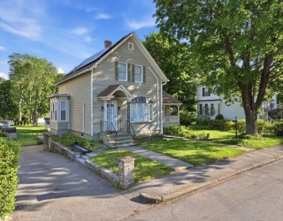 11 Glover St, Southbridge, Massachusetts, 4 Bedrooms Bedrooms, 9 Rooms Rooms,1.5 BathroomsBathrooms,Residential,For Sale,Glover St,73535333
