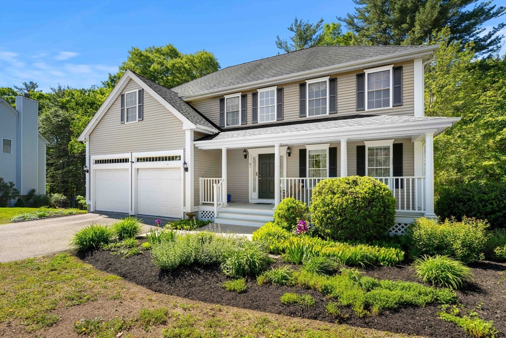 41 Daniel Lucy Way, Newburyport, Massachusetts, 4 Bedrooms Bedrooms, 8 Rooms Rooms,2.5 BathroomsBathrooms,Residential,For Sale,Daniel Lucy Way,73530929