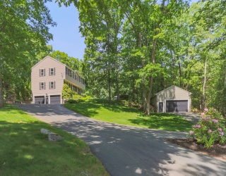 561 Old Dunstable Rd, Groton, Massachusetts, 3 Bedrooms Bedrooms, 8 Rooms Rooms,2.5 BathroomsBathrooms,Residential,For Sale,Old Dunstable Rd,73532110