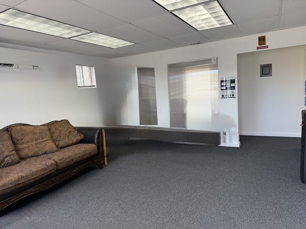 175 Cambridge St, Burlington, Massachusetts, ,Commercial Lease,For Rent,Cambridge St,73556457
