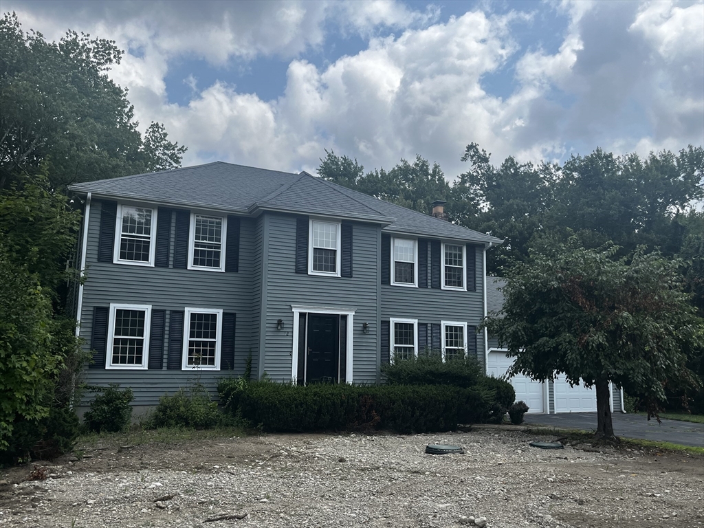 12 Tanya Drive, Mansfield, Massachusetts, 4 Bedrooms Bedrooms, 9 Rooms Rooms,2.5 BathroomsBathrooms,Residential,For Sale,Tanya Drive,73556454