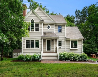 145 Kimball Rd, Amesbury, Massachusetts, 3 Bedrooms Bedrooms, 7 Rooms Rooms,2.5 BathroomsBathrooms,Residential,For Sale,Kimball Rd,73556481