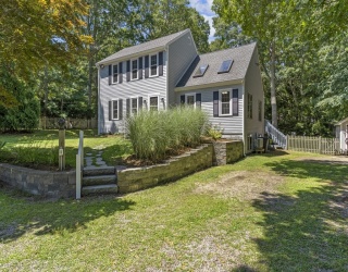 251 Acapesket Rd, Falmouth, Massachusetts, 3 Bedrooms Bedrooms, 7 Rooms Rooms,2 BathroomsBathrooms,Residential,For Sale,Acapesket Rd,73556458