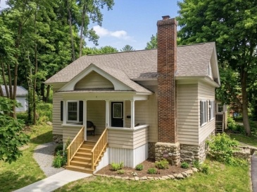 7 Albemarle St, Worcester, Massachusetts, 3 Bedrooms Bedrooms, 6 Rooms Rooms,2 BathroomsBathrooms,Residential,For Sale,Albemarle St,73529777 7 Albemarle St, Worcester, Massachusetts, 3 Bedrooms Bedrooms, 6 Rooms Rooms,2 BathroomsBathrooms,Residential,For Sale,Albemarle St,73529777