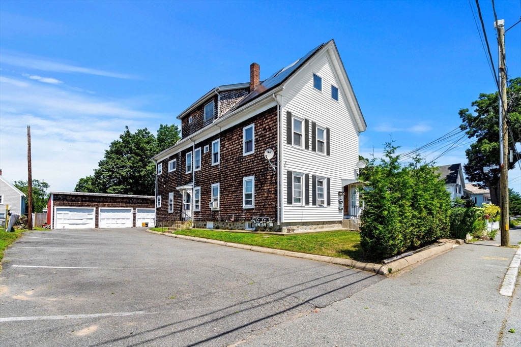 34 Provost St, Brockton, Massachusetts, 7 Bedrooms Bedrooms, 12 Rooms Rooms,3 BathroomsBathrooms,Residential Income,For Sale,Provost St,73556495