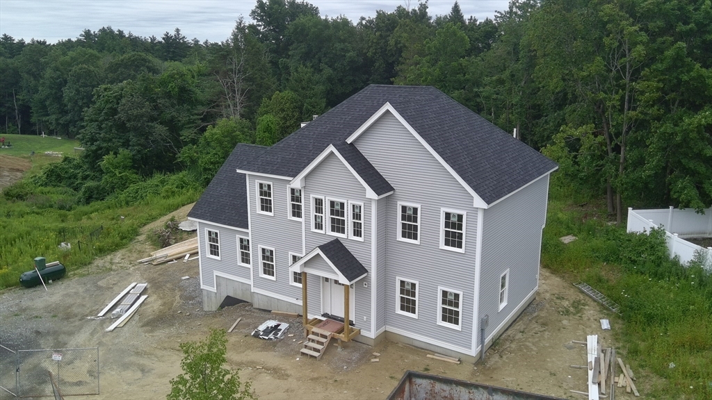 4 Katie Ln, Groveland, Massachusetts, 4 Bedrooms Bedrooms, 8 Rooms Rooms,2.5 BathroomsBathrooms,Residential,For Sale,Katie Ln,73556533