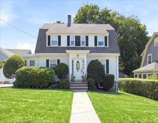 296 Lagrange, Boston, Massachusetts, 4 Bedrooms Bedrooms, 8 Rooms Rooms,1.5 BathroomsBathrooms,Residential,For Sale,Lagrange,73556541