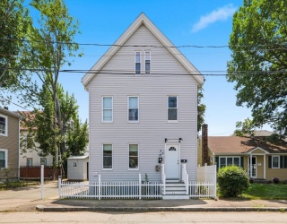 132 Huntington St, Brockton, Massachusetts, 5 Bedrooms Bedrooms, 10 Rooms Rooms,3 BathroomsBathrooms,Residential Income,For Sale,Huntington St,73556484