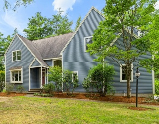 136 Davis Road, Acton, Massachusetts, 3 Bedrooms Bedrooms, 8 Rooms Rooms,3.5 BathroomsBathrooms,Residential,For Sale,Davis Road,73556547