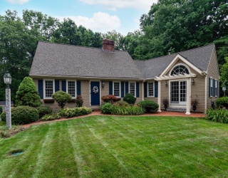 188 South St, Berlin, Massachusetts, 3 Bedrooms Bedrooms, 11 Rooms Rooms,3 BathroomsBathrooms,Residential,For Sale,South St,73556556