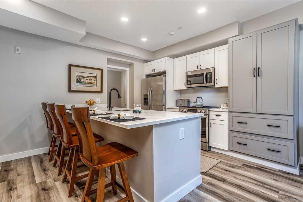 50 Frankfort St, Fitchburg, Massachusetts, 2 Bedrooms Bedrooms, 4 Rooms Rooms,1.5 BathroomsBathrooms,Residential,For Sale,Frankfort St,73556570