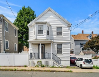 52 Mason St, Salem, Massachusetts, 3 Bedrooms Bedrooms, 7 Rooms Rooms,1 BathroomBathrooms,Residential,For Sale,Mason St,73556435
