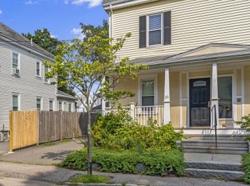 35 Payne, Quincy, Massachusetts, 4 Bedrooms Bedrooms, 7 Rooms Rooms,1 BathroomBathrooms,Residential Lease,For Rent,Payne,73556578