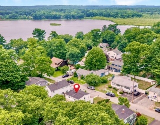 8 Porter Rd, North Reading, Massachusetts, 3 Bedrooms Bedrooms, 8 Rooms Rooms,1 BathroomBathrooms,Residential,For Sale,Porter Rd,73556610