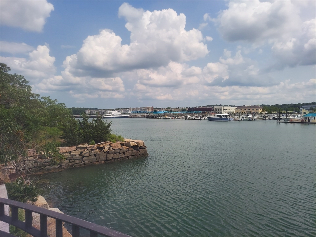 73 Broad Reach, Weymouth, Massachusetts, 1 Bedroom Bedrooms, 3 Rooms Rooms,1 BathroomBathrooms,Residential,For Sale,Broad Reach,73556866