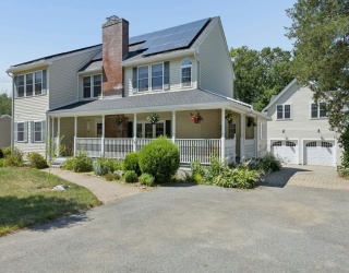 18 Proctor Road, Chelmsford, Massachusetts, 5 Bedrooms Bedrooms, 9 Rooms Rooms,3 BathroomsBathrooms,Residential,For Sale,Proctor Road,73556465