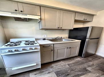 12 Exchange Ct, Waltham, Massachusetts, 3 Bedrooms Bedrooms, 5 Rooms Rooms,1 BathroomBathrooms,Residential Lease,For Rent,Exchange Ct,73556676 12 Exchange Ct, Waltham, Massachusetts, 3 Bedrooms Bedrooms, 5 Rooms Rooms,1 BathroomBathrooms,Residential Lease,For Rent,Exchange Ct,73556676