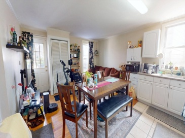 18 Salem Street, Medford, Massachusetts, 2 Bedrooms Bedrooms, 4 Rooms Rooms,1 BathroomBathrooms,Residential Lease,For Rent,Salem Street,73556673