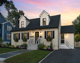 50 Holland Street, Winchester, Massachusetts, 3 Bedrooms Bedrooms, 6 Rooms Rooms,2.5 BathroomsBathrooms,Residential,For Sale,Holland Street,73556633