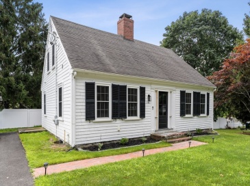 142 Elm Street, Kingston, Massachusetts, 3 Bedrooms Bedrooms, 6 Rooms Rooms,1.5 BathroomsBathrooms,Residential,For Sale,Elm Street,73556679 142 Elm Street, Kingston, Massachusetts, 3 Bedrooms Bedrooms, 6 Rooms Rooms,1.5 BathroomsBathrooms,Residential,For Sale,Elm Street,73556679