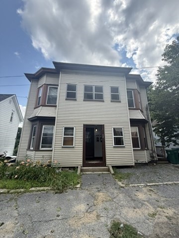 17 Temple St, Fitchburg, Massachusetts, 2 Bedrooms Bedrooms, 5 Rooms Rooms,1 BathroomBathrooms,Residential Lease,For Rent,Temple St,73556684