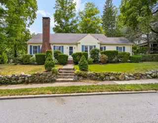 2 Hunting St., North Attleboro, Massachusetts, 3 Bedrooms Bedrooms, 6 Rooms Rooms,1 BathroomBathrooms,Residential,For Sale,Hunting St.,73556689