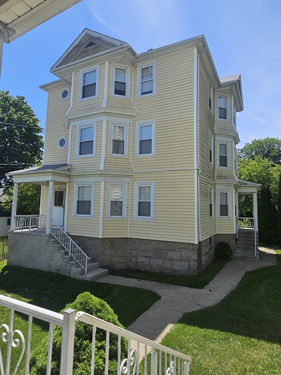 70 Warburton Street, Fall River, Massachusetts, 9 Bedrooms Bedrooms, 15 Rooms Rooms,3 BathroomsBathrooms,Residential Income,For Sale,Warburton Street,73556701