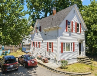 7 Woodwards Ln, Taunton, Massachusetts, 3 Bedrooms Bedrooms, 6 Rooms Rooms,1.5 BathroomsBathrooms,Residential,For Sale,Woodwards Ln,73556688