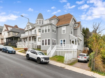 3 N Munroe Ter, Boston, Massachusetts, 6 Bedrooms Bedrooms, 15 Rooms Rooms,3 BathroomsBathrooms,Residential Income,For Sale,N Munroe Ter,73556727