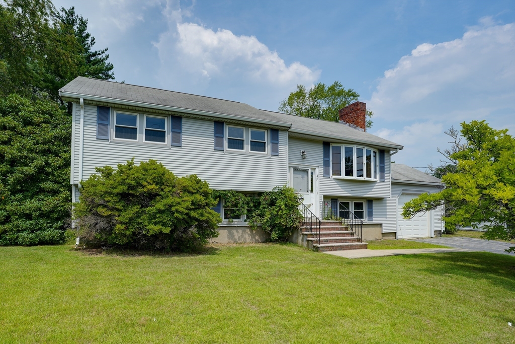 9 Eugene Rd, Burlington, Massachusetts, 4 Bedrooms Bedrooms, 8 Rooms Rooms,2 BathroomsBathrooms,Residential,For Sale,Eugene Rd,73556704