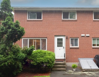 702 Main Street, Millis, Massachusetts, 2 Bedrooms Bedrooms, 4 Rooms Rooms,1 BathroomBathrooms,Residential,For Sale,Main Street,73556732