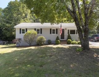 3 Parliament Dr, Franklin, Massachusetts, 4 Bedrooms Bedrooms, 6 Rooms Rooms,2 BathroomsBathrooms,Residential,For Sale,Parliament Dr,73556744