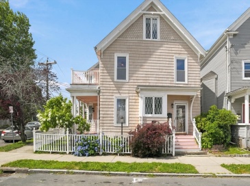 17 Basset St, Lynn, Massachusetts, 4 Bedrooms Bedrooms, 7 Rooms Rooms,1.5 BathroomsBathrooms,Residential,For Sale,Basset St,73556750