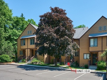 575 Bridge Rd, Northampton, Massachusetts, 2 Bedrooms Bedrooms, 4 Rooms Rooms,1.5 BathroomsBathrooms,Residential,For Sale,Bridge Rd,73545417