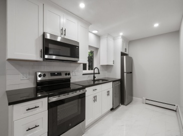 89 Walnut St, Newton, Massachusetts, 1 Bedroom Bedrooms, 4 Rooms Rooms,1 BathroomBathrooms,Residential,For Sale,Walnut St,73556762